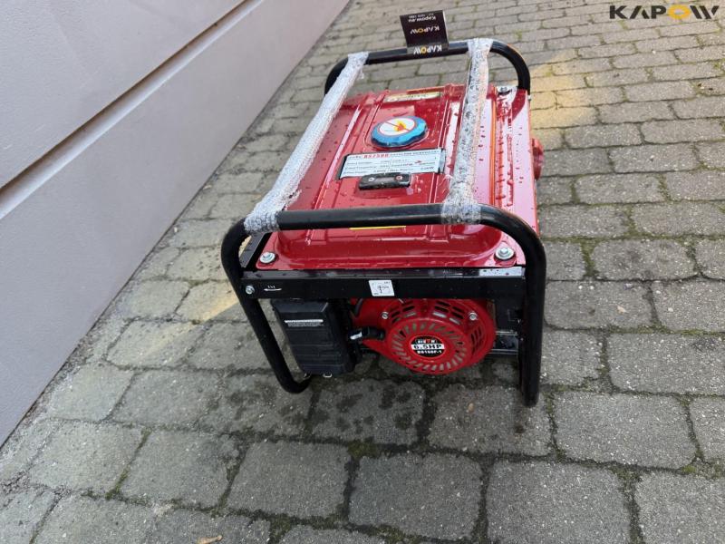 Bison BS2500 gasoline generator 4