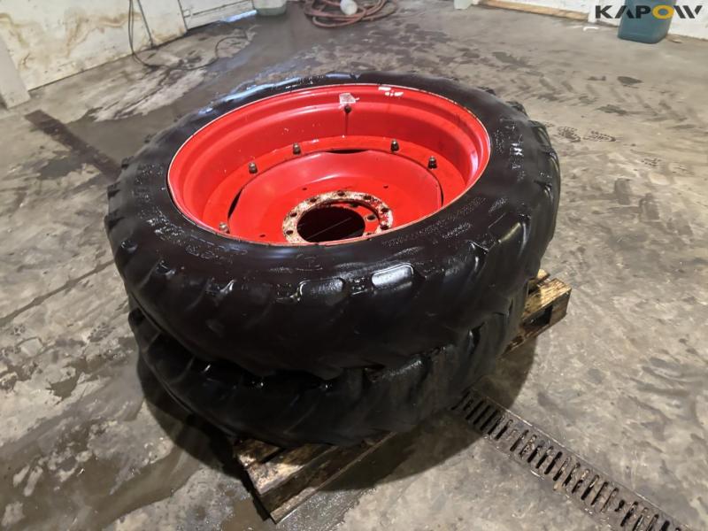 BKT 270/95-R36 wheels 3