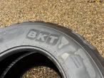 BKT 710/50-R26.5 tires 10