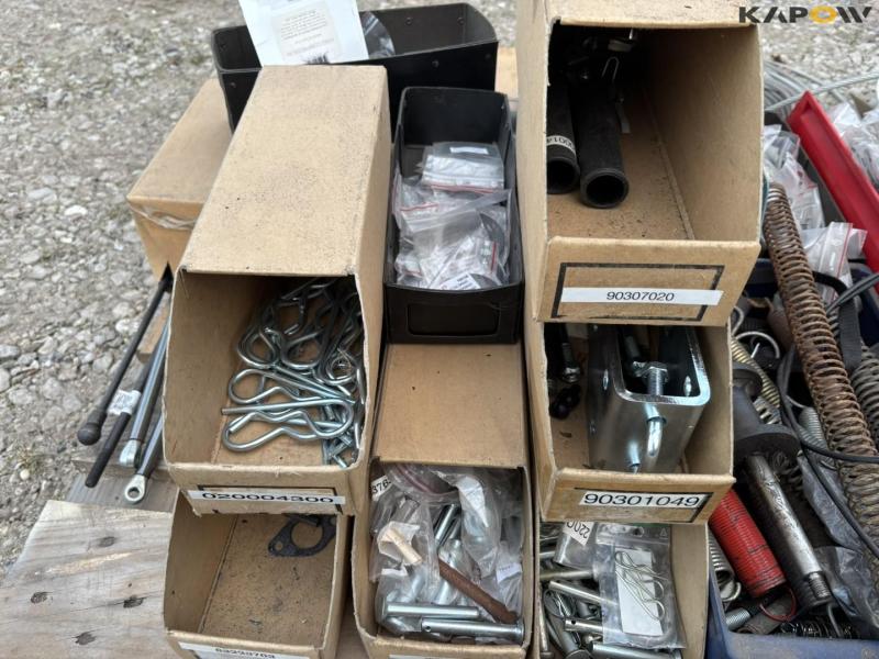 Mixed spare parts 18