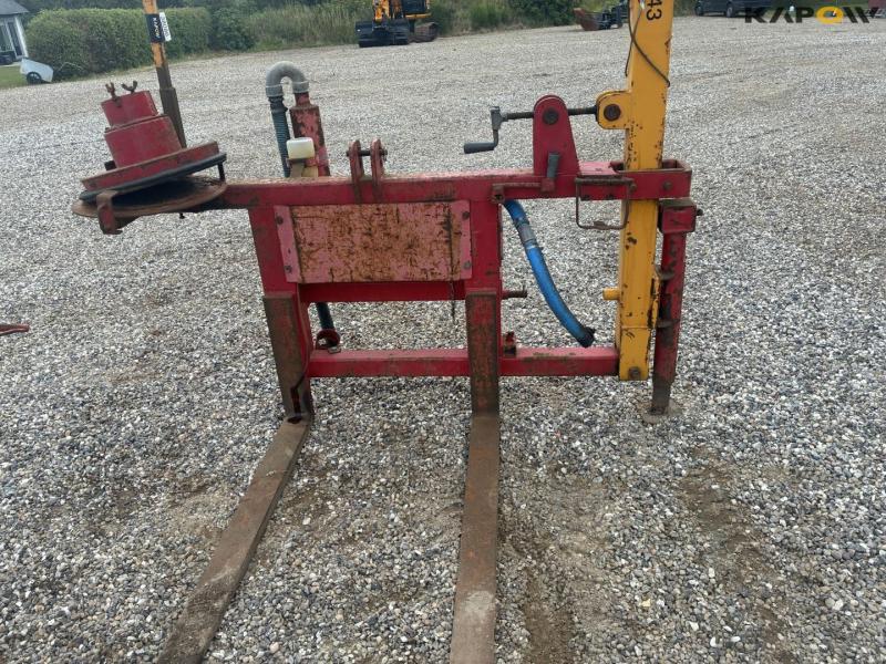 BM VAC 98 vacuum tile lifter with three-point suspension 21