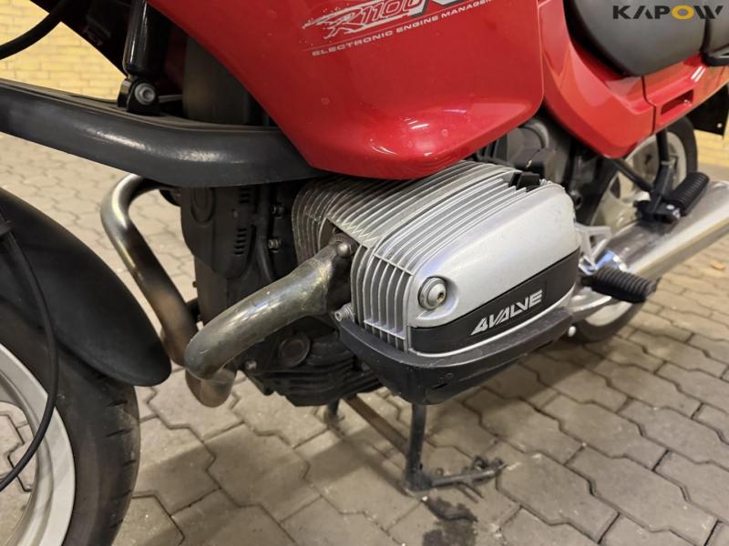 BMW R1100RS motorcycle 9