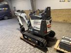 Bobcat E10e mini excavator 7