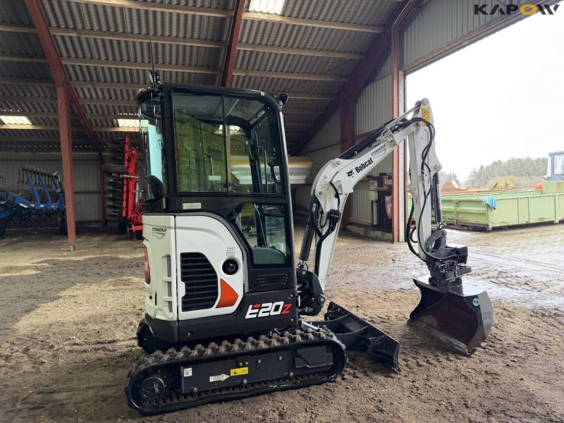 Bobcat E20Z mini excavator 4