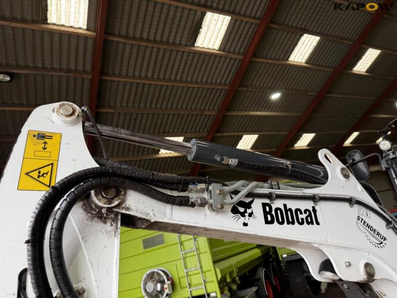 Bobcat E27 mini excavator 19