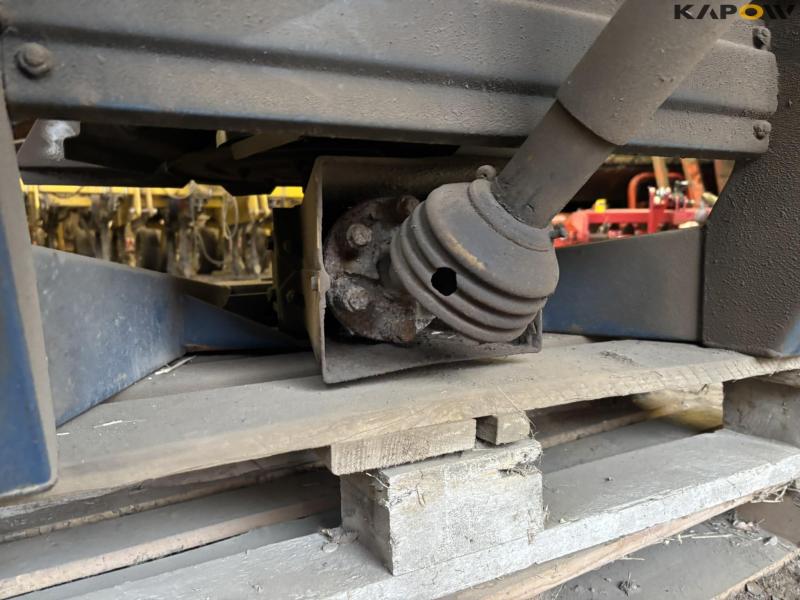 Bøgballe BL 1000 fertilizer spreader 18