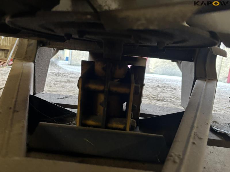 Bøgballe BL 1000 fertilizer spreader 24