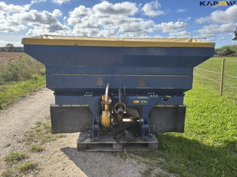 Bøgballe EXV Trend 2200 Fertilizer spreads 24 meters 6