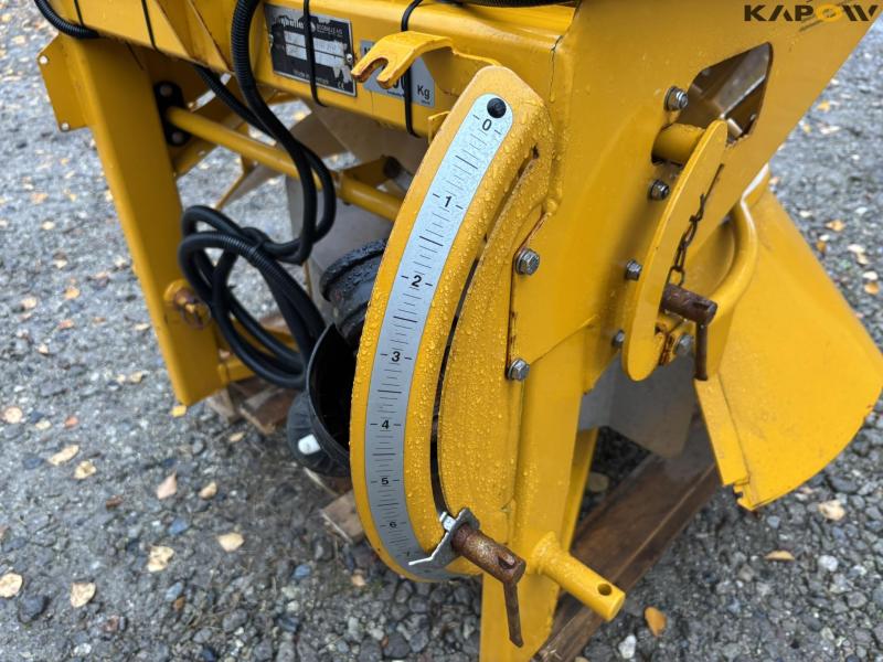 Bøgballe S2 salt spreader 13