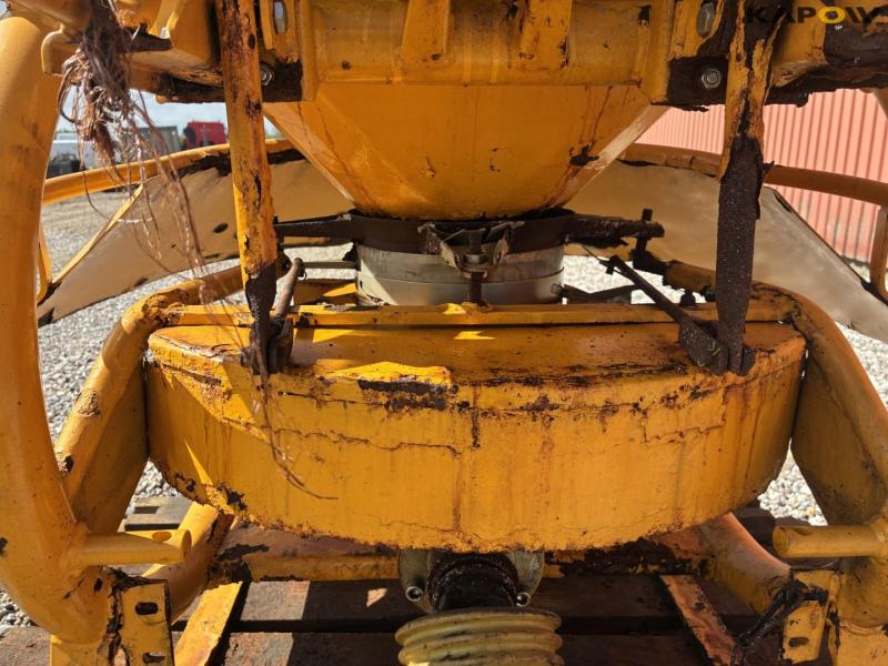 Bøgballe salt spreader 7