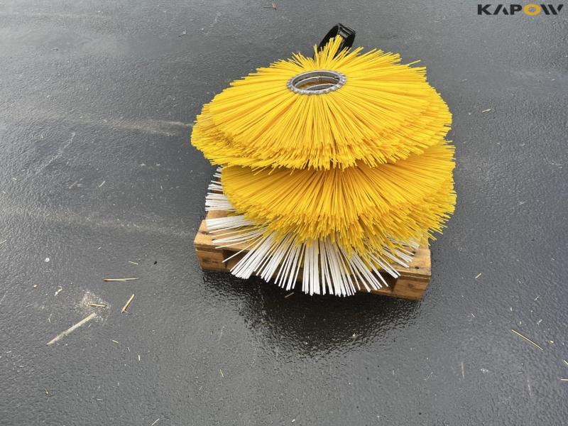 Brushes for brooms 6