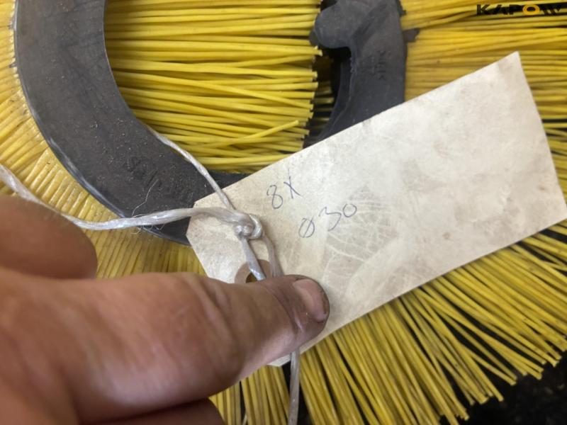 Brushes for motor broom 13