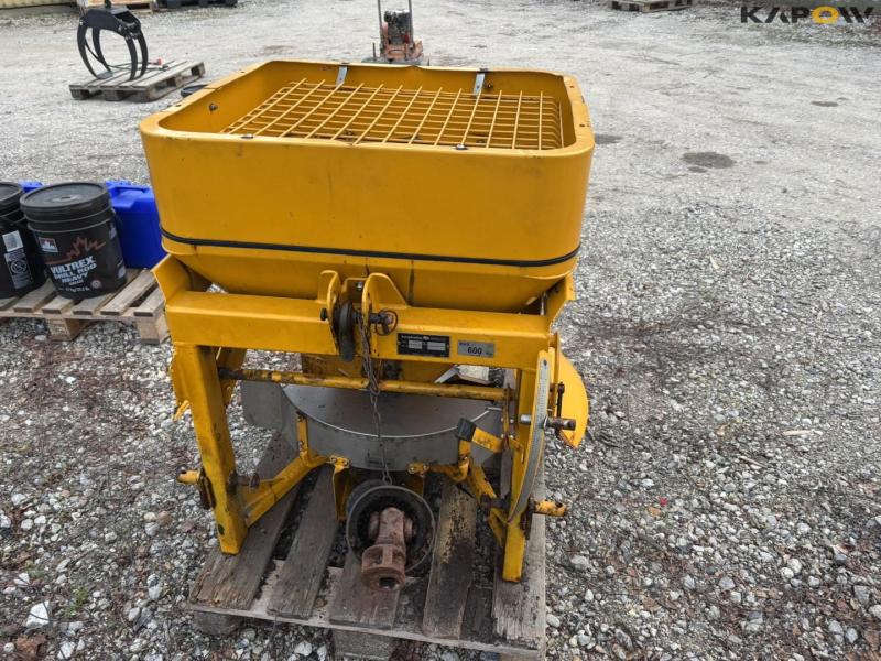 Bogballe S2 salt spreader 2