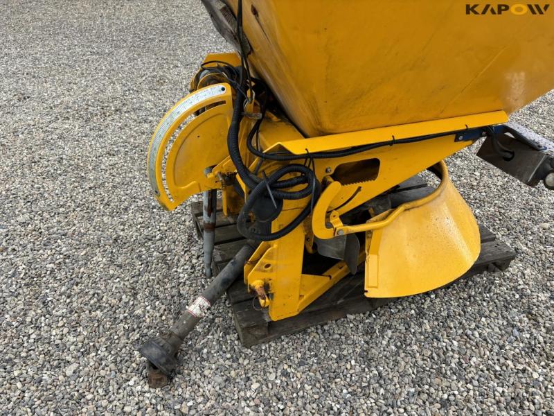 Bogballe salt spreader 9