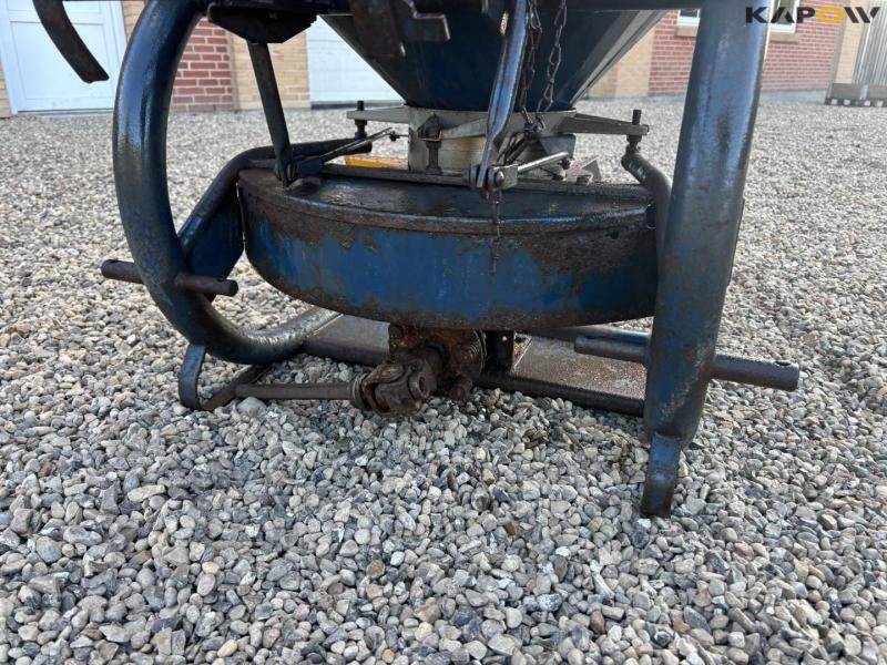 Bogballe salt spreader 12