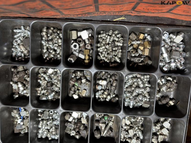 Bolts and assortment boxes with contents 20