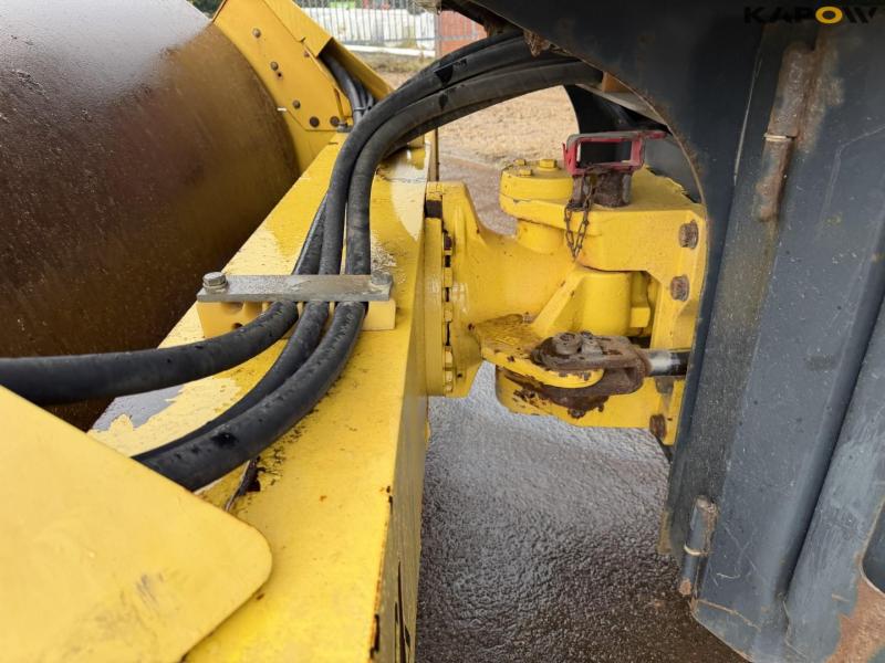 Bomag BW 177 D-4 drum 11