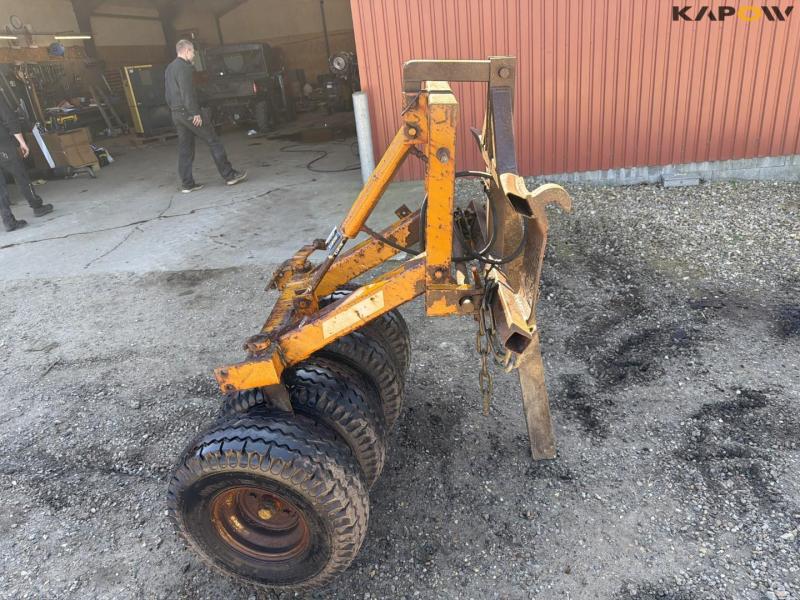 Bonnel front packs with Euro hitch 8