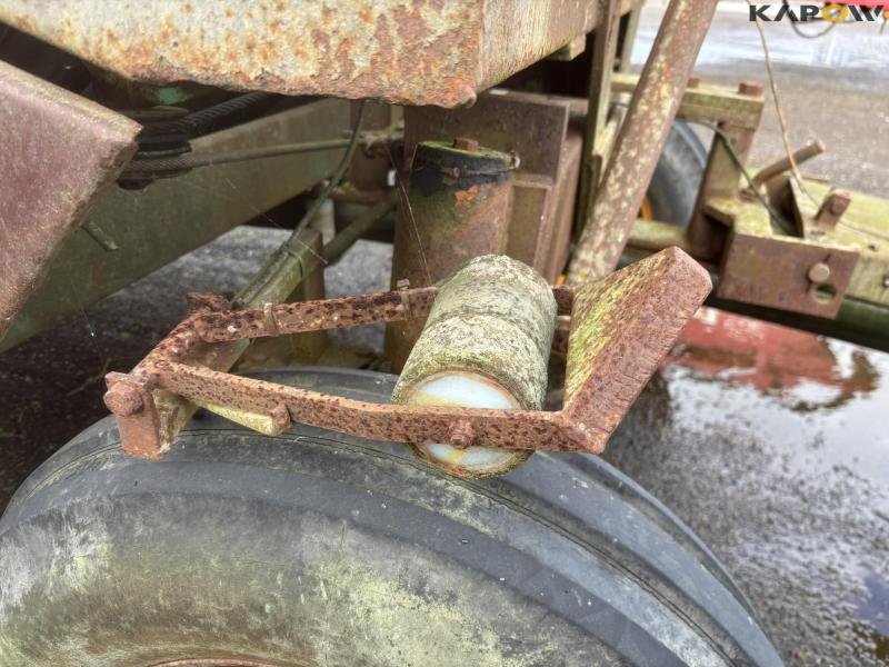 Bording irrigation machine 20