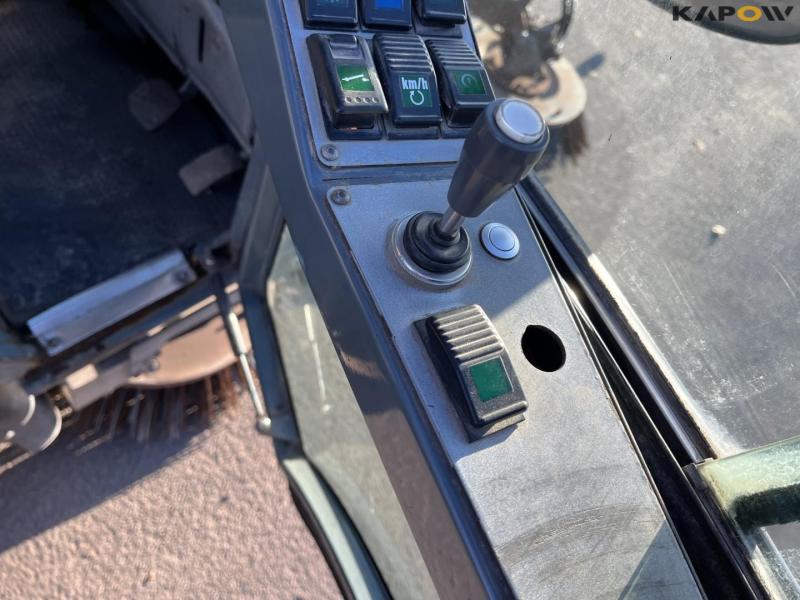 Boschung S3 sweeper/vacuum cleaner 34