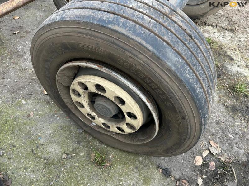 BPW axle with tires and rim 2