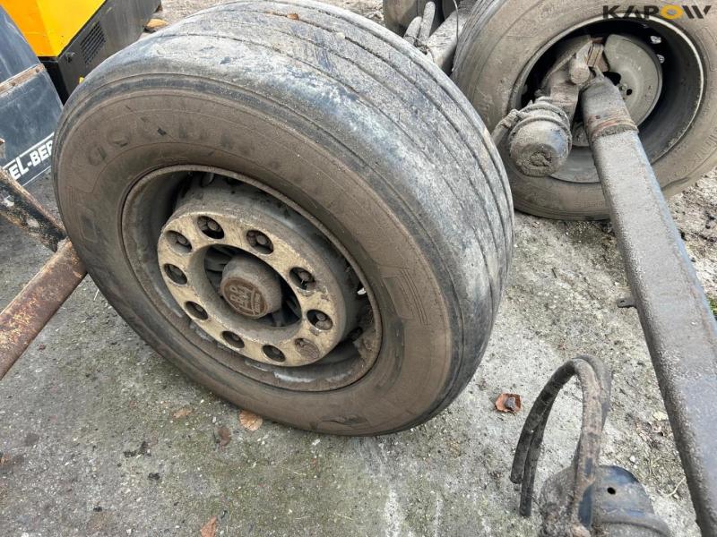 BPW axle with tires and rim 3