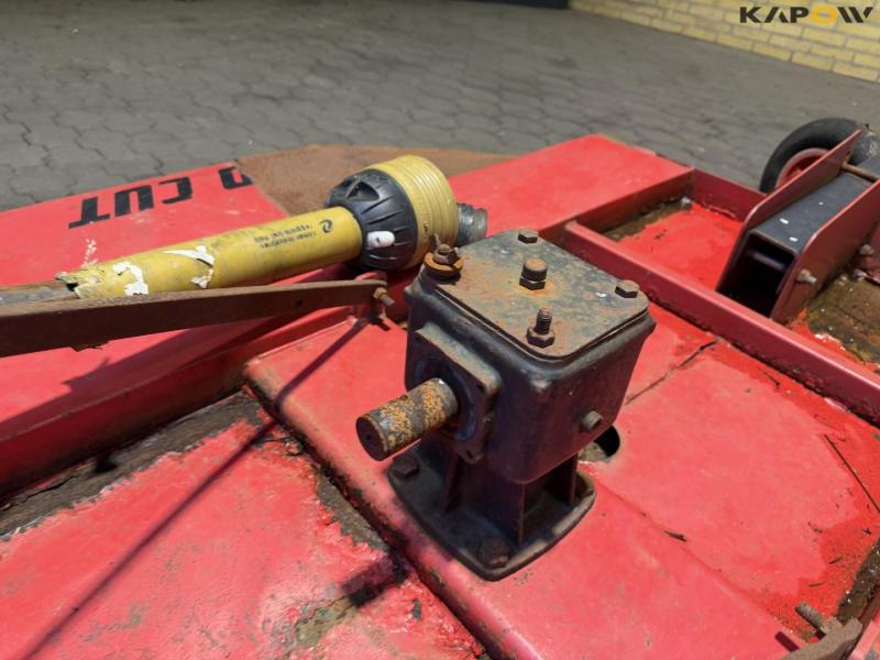 Three-point hitch 11