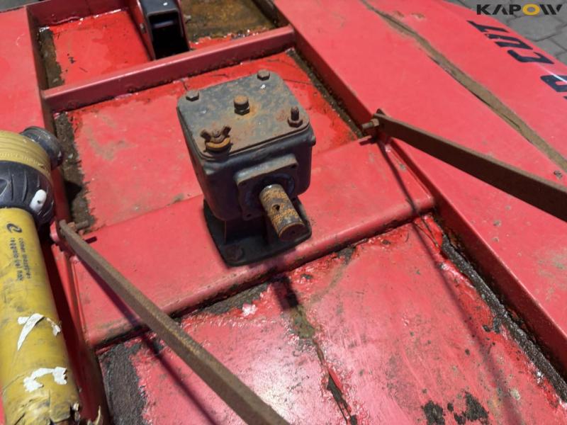 Three-point hitch 13