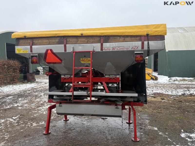 Bredal A2X mounted fertilizer spreader 4