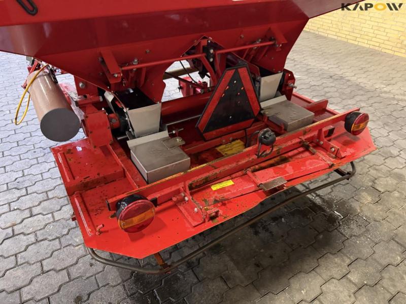 Bredal B2 fertilizer spreader 10