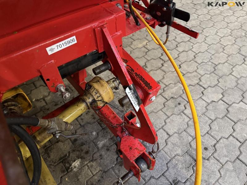 Bredal B2 fertilizer spreader 27