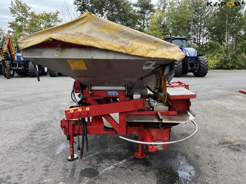 Bredal B2XL fertilizer spreader 8