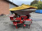 Bredal B2XL fertilizer spreader 4