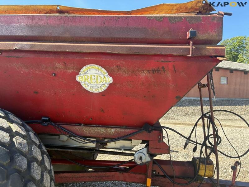 Bredal B4S fertilizer spreader 15