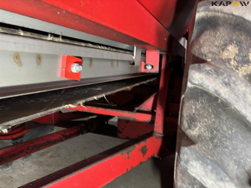 Bredal B6 fertilizer spreader 11