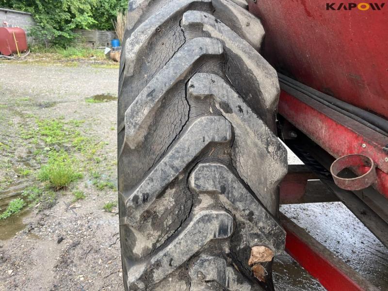 Bredal B6 fertilizer spreader 14