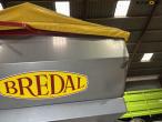 Bredal F2RF mounted fertilizer spreader 35