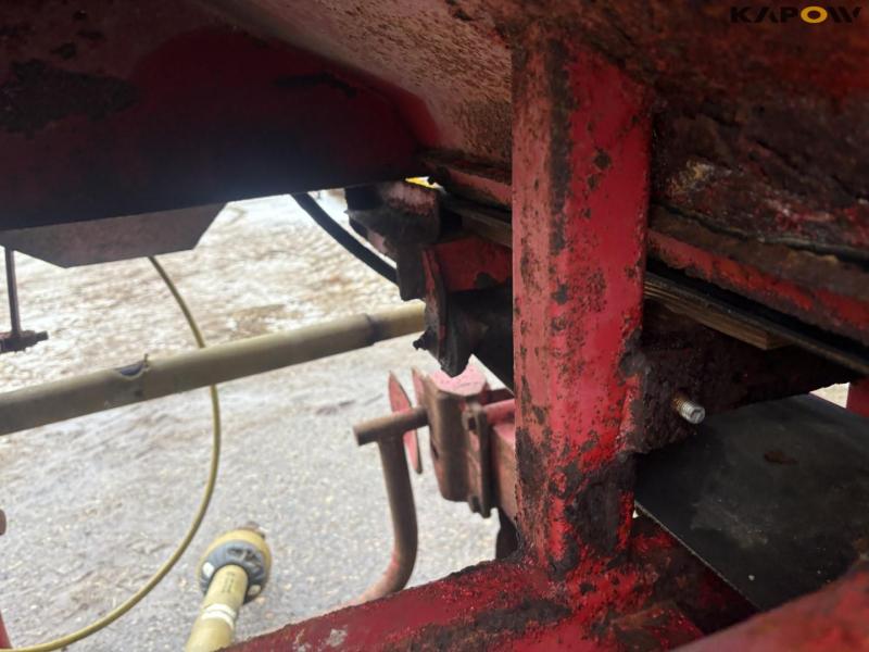 Bredal fertilizer spreader 15