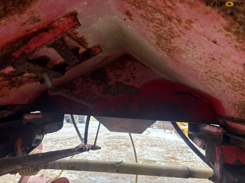 Bredal fertilizer spreader 17