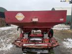 Bredal fertilizer spreader 5