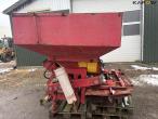 Bredal fertilizer spreader 6