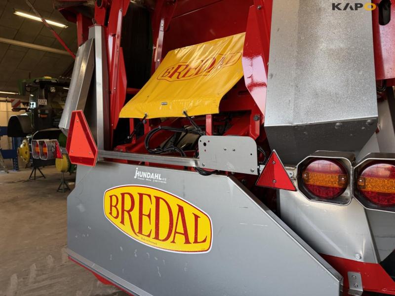 Bredal K165XES lime spreader 19