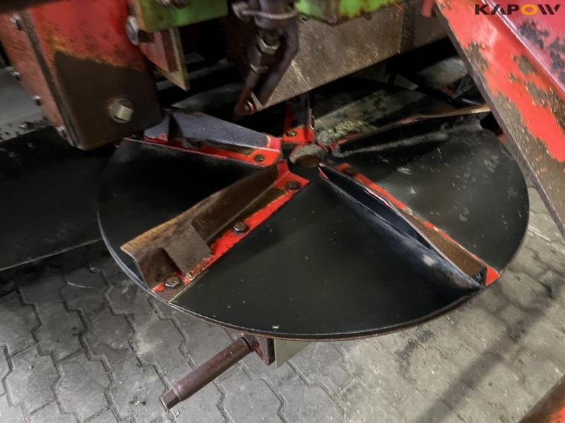 Bredal K45 lime spreader 12