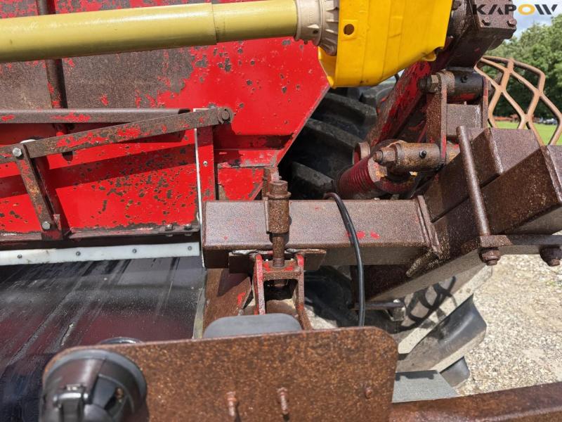 Bredal lime spreader 22