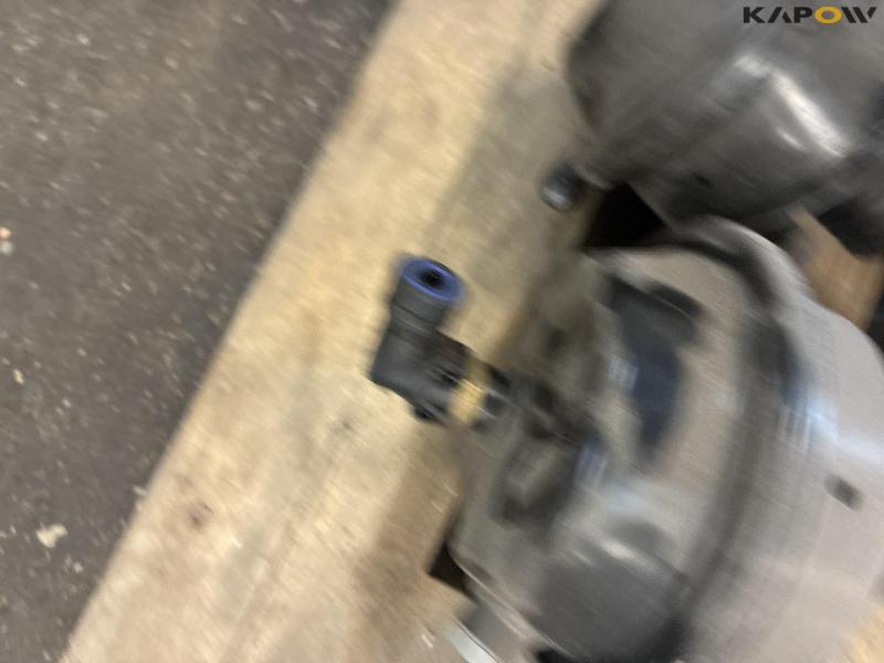 Brake cylinder 25