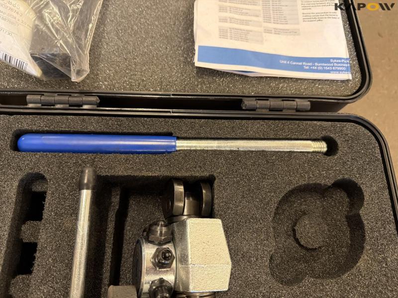 Brake pipe tools and fittings 15