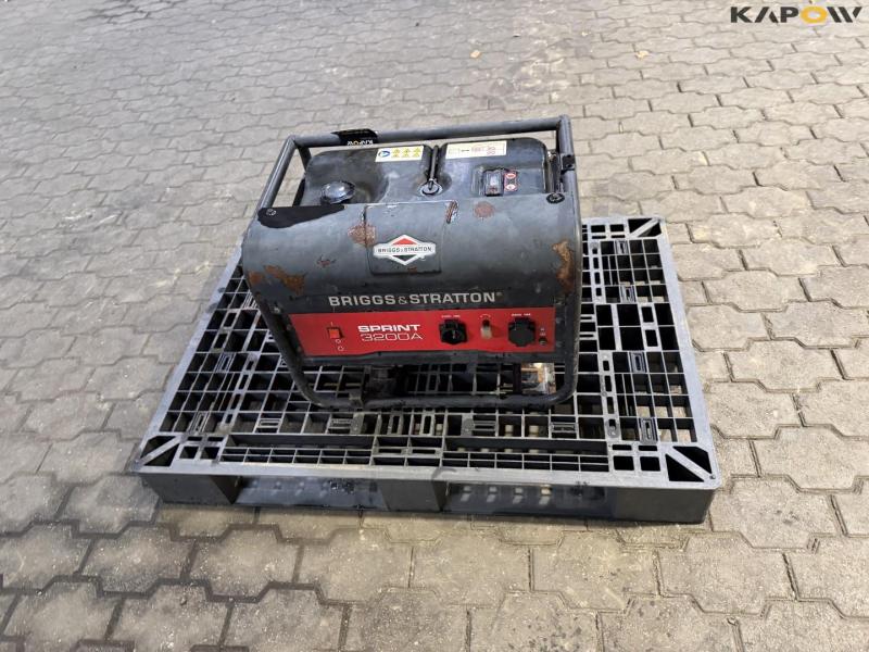 Briggs & Stratton Sprint 3200A Alternator 2