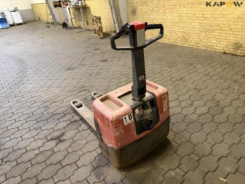 BT electric stacker 7
