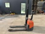 BT HWE 100 stacker 8