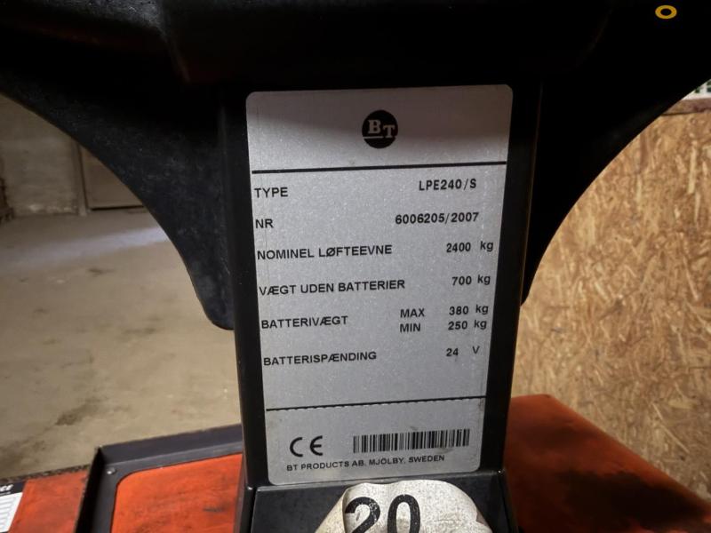 BT LPE 240/S electric stacker 6